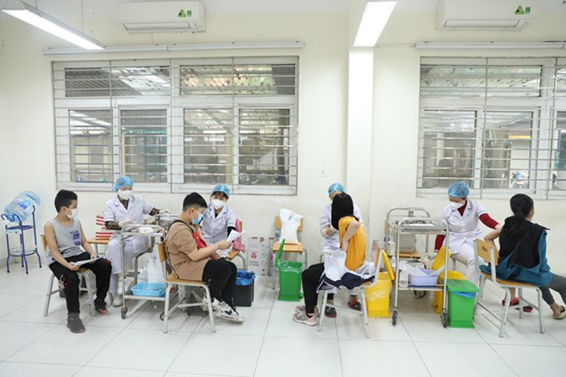 Người từng mắc COVID-19 vẫn có khả năng tái nhiễm và biến chứng
