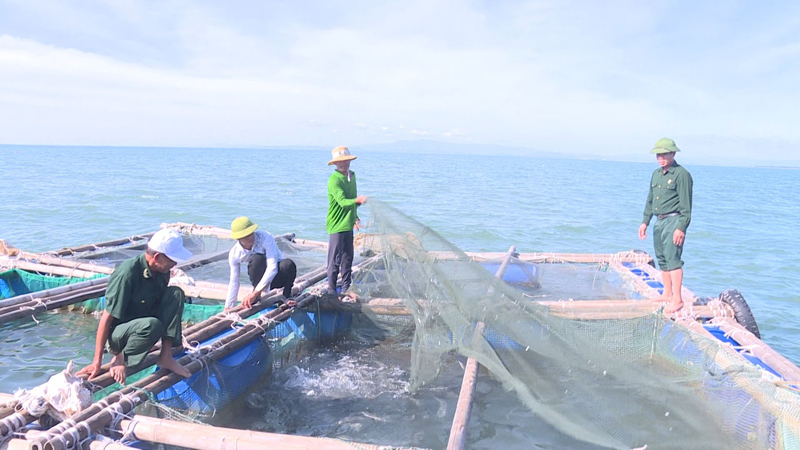 Đồng lòng xây dựng quê hương