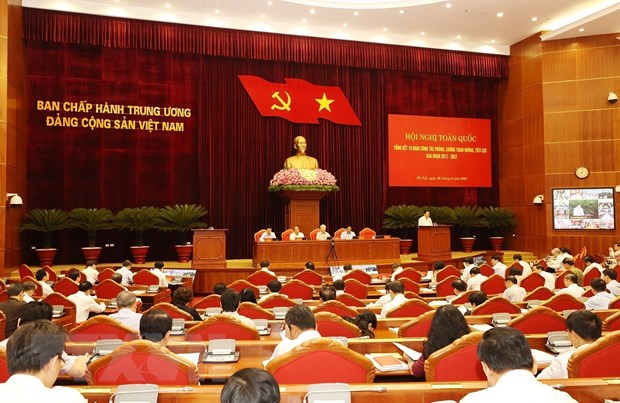 Cần 'vaccine ngừa tham nhũng' trước khi 'virus tha hóa' kịp lớn mạnh