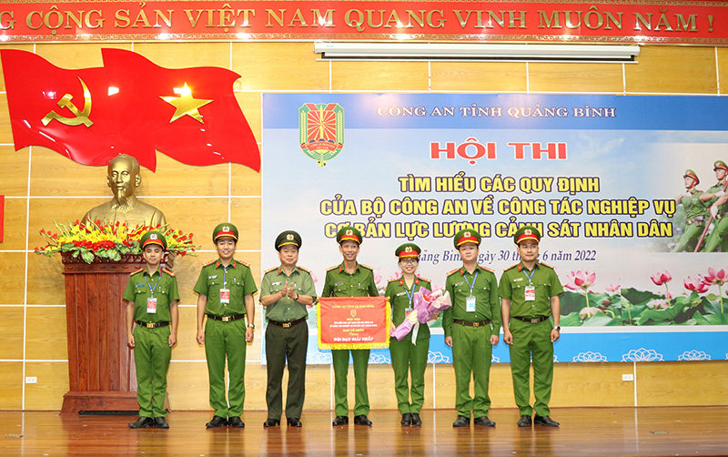 Tổ chức thành công hội thi nghiệp vụ cơ bản lực lượng Cảnh sát nhân dân năm 2022