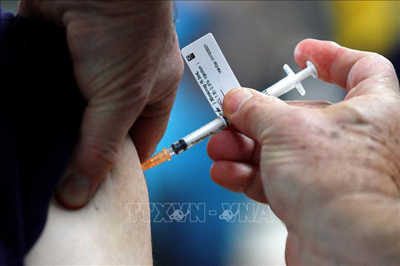 Vaccine dạng dán thế hệ mới có thể chống lại các biến thể của SARS-CoV-2 hiệu quả hơn