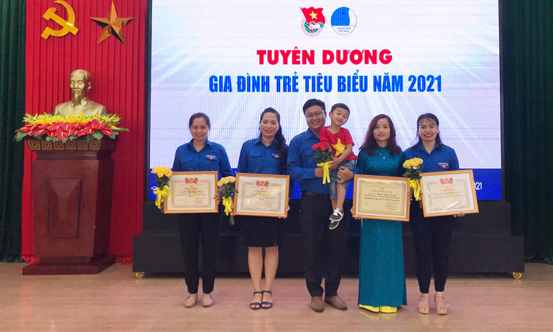 Một gia đình trẻ tiêu biểu