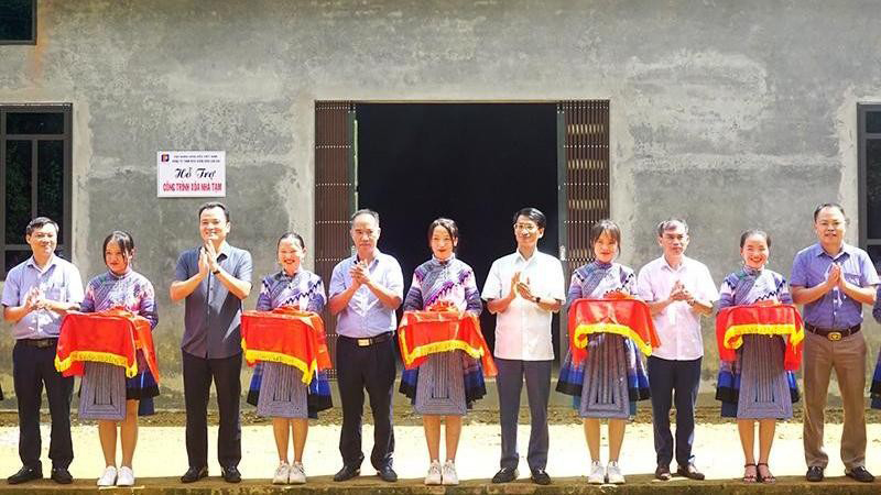 Từ 15/8, hộ nghèo, hộ cận nghèo ở huyện nghèo được hỗ trợ nhà ở như thế nào?