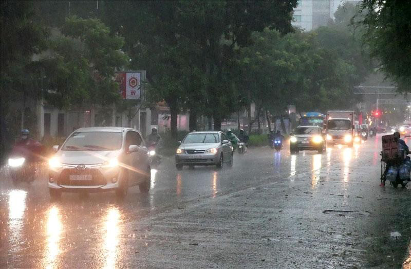 Từ chiều tối 19/8, đề phòng mưa dông, gió giật mạnh ở nhiều khu vực