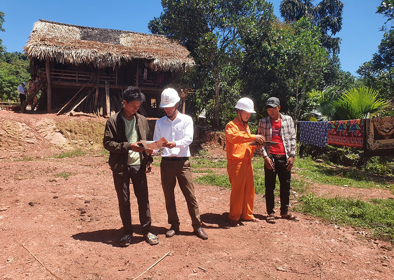 Ánh điện sáng vùng cao - Bài 1: Màu áo cam bên dãy Giăng Màn