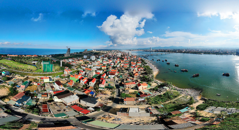 Đôi bờ sông Nhật Lệ