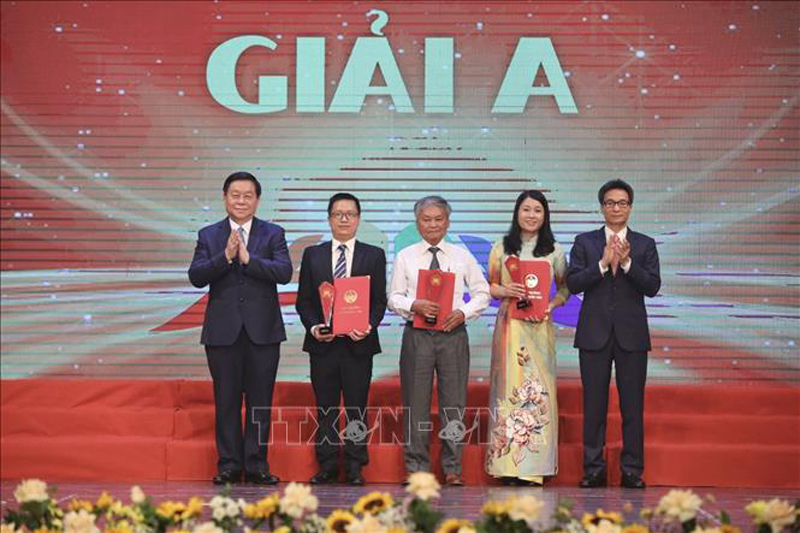 Giải thưởng Sách Quốc gia 2022: Tác phẩm 'Hoàng Việt nhất thống dư địa chí' đoạt giải A