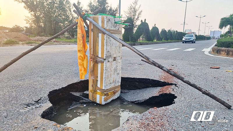 Xuất hiện sụt lún tại tuyến đường Võ Nguyên Giáp