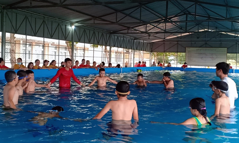 Trang bị kỹ năng phòng, chống đuối nước cho trẻ em