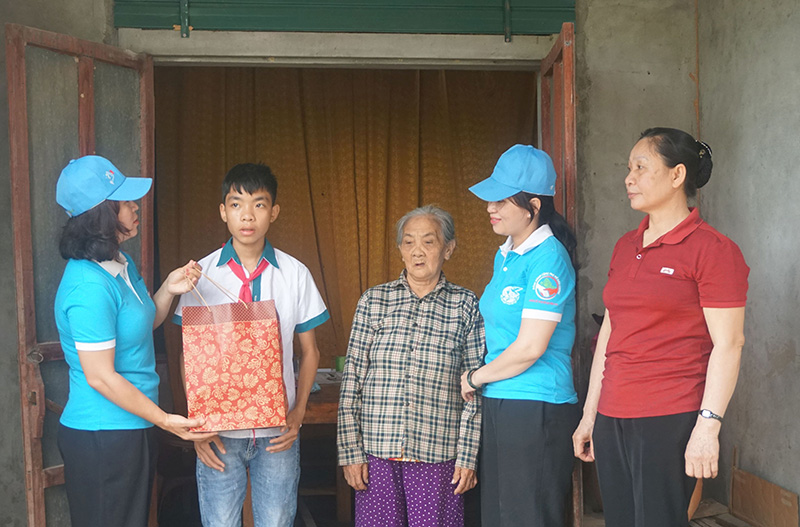 Hỗ trợ phụ nữ đơn thân cải thiện cuộc sống