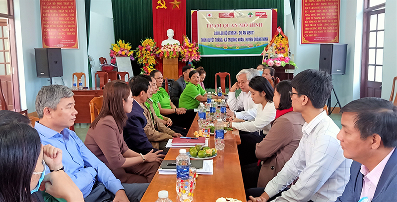 Tham quan, giới thiệu mô hình câu lạc bộ liên thế hệ tự giúp nhau