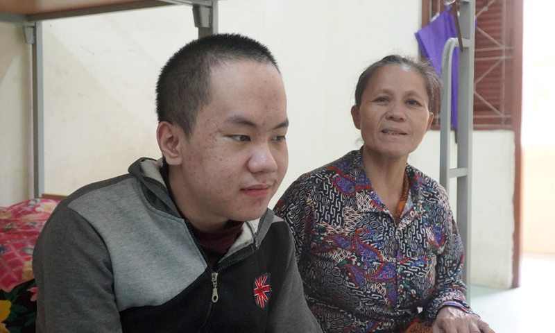 Gian nan hành trình cùng con đến giảng đường