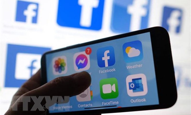 Facebook chuyển sang chế độ biên tập tin tức tự động trước cuối năm