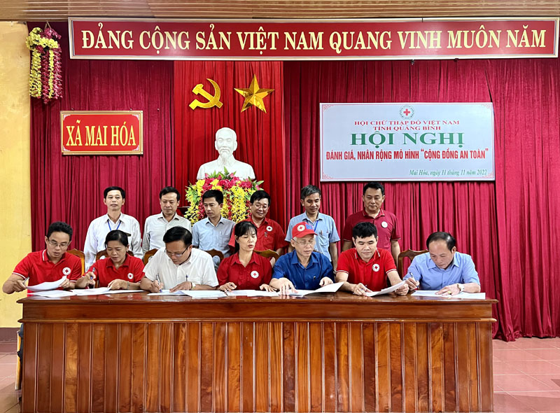 Đánh giá, nhân rộng mô hình "Cộng đồng an toàn"