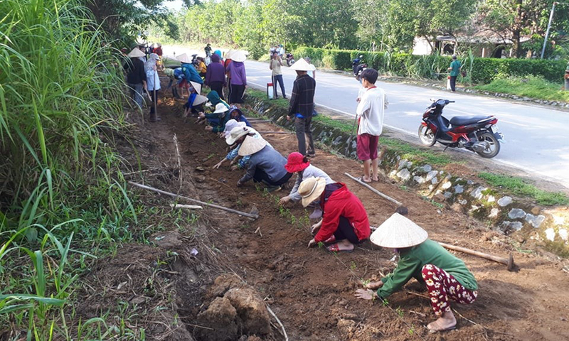 Thi đua học tập và làm theo Bác