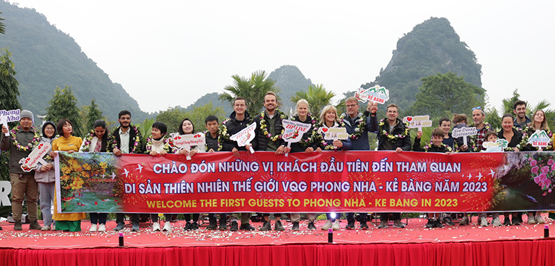Vườn quốc gia Phong Nha-Kẻ Bàng đón những vị khách "xông đất" trong năm mới