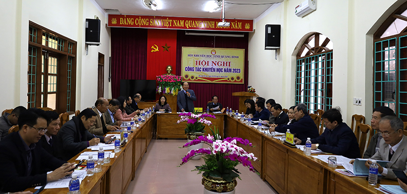 Đẩy mạnh công tác khuyến học, khuyến tài, xây dựng xã hội học tập