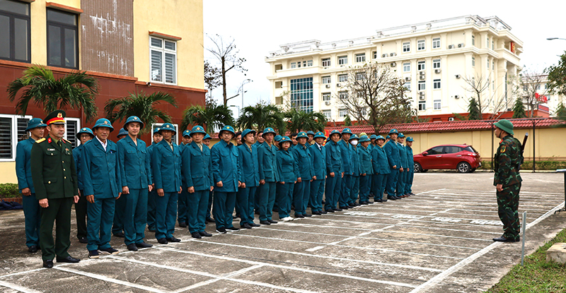 Ban CHQS TP. Đồng Hới: Nâng cao chất lượng huấn luyện, xây dựng chính quy  của các cơ quan, đơn vị