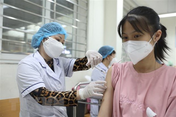 Chủng mới SARS-CoV-2 chiếm ưu thế, khuyến cáo tiêm vaccine đúng lịch