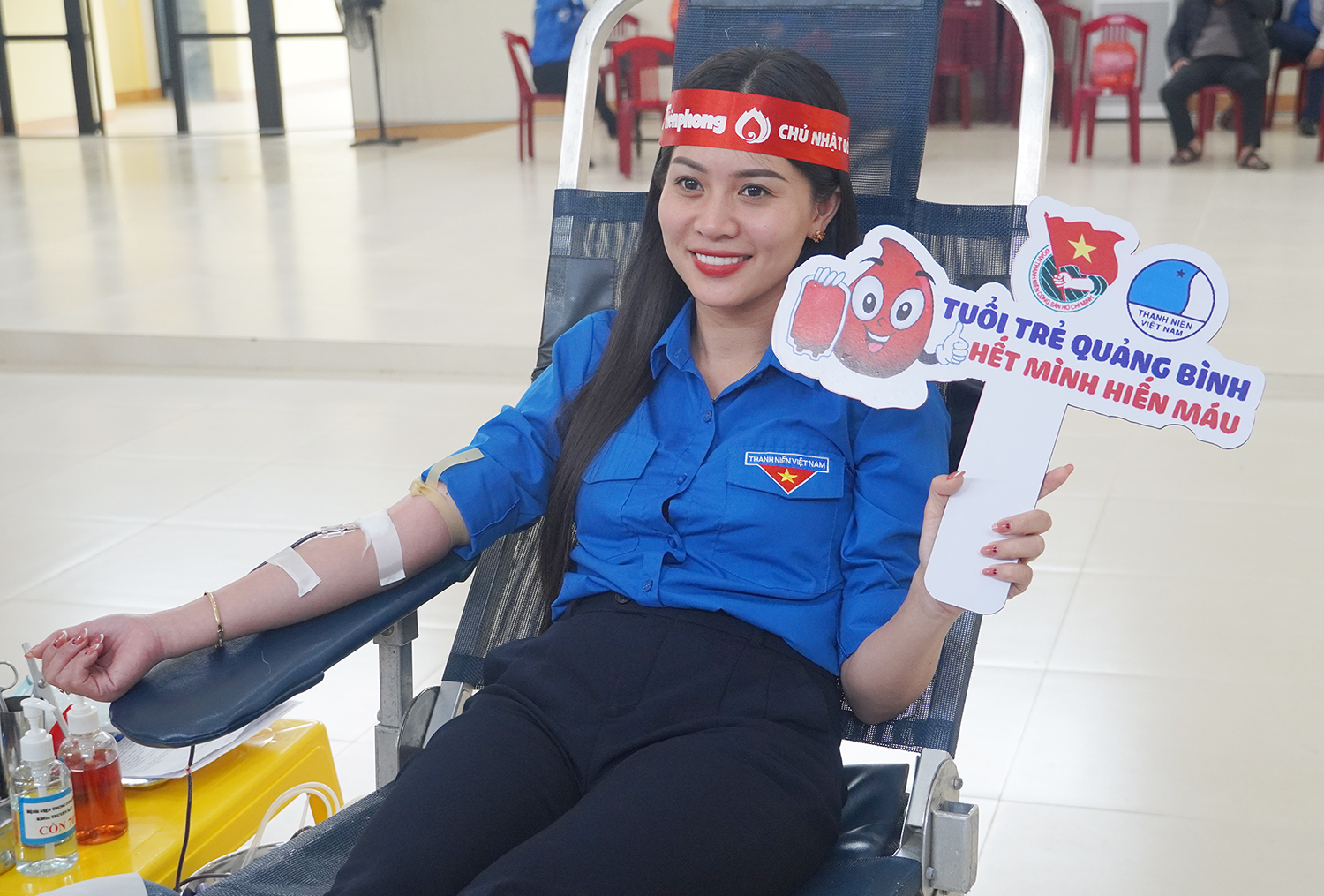 Tiếp nhận 260 đơn vị máu trong chương trình "Chủ nhật Đỏ"