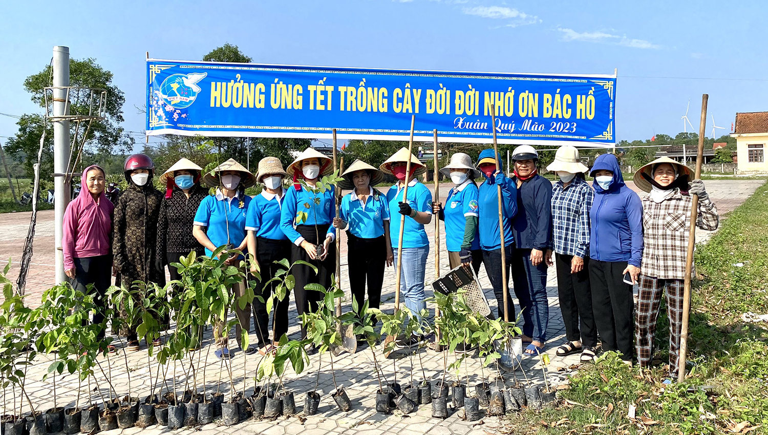 Hội Phụ nữ các cấp tích cực hưởng ứng Tết trồng cây
