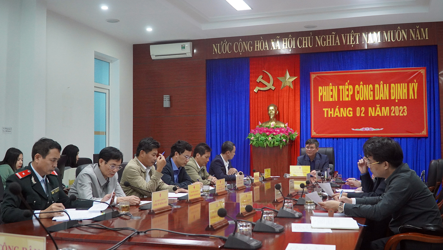 Các đồng chí lãnh đạo tỉnh tiếp công dân định kỳ tháng 2
