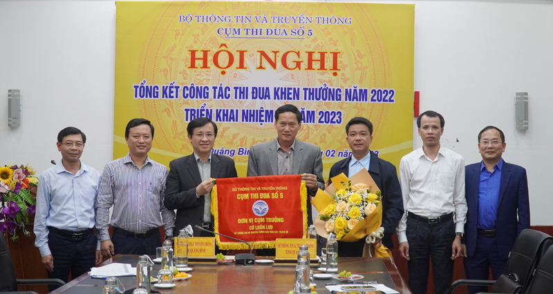 Tiếp tục thực hiện hiệu quả công tác thi đua, khen thưởng