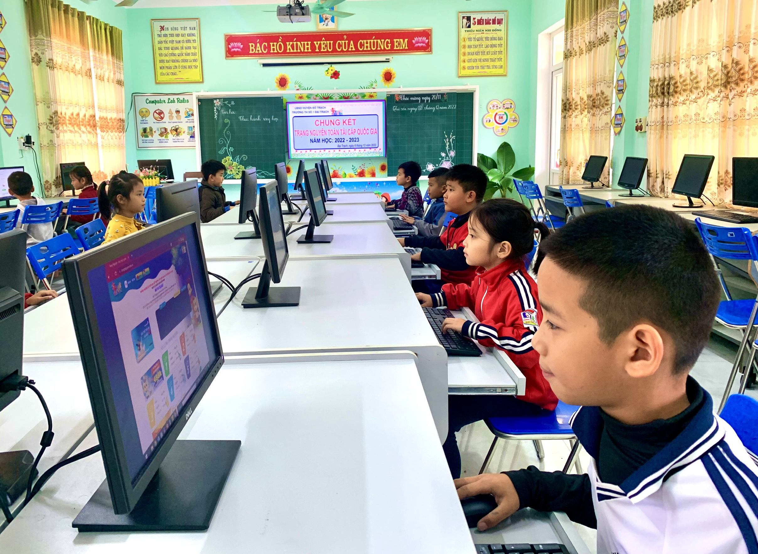 Bố Trạch: Thúc đẩy chuyển đổi số phục vụ cho học tập suốt đời