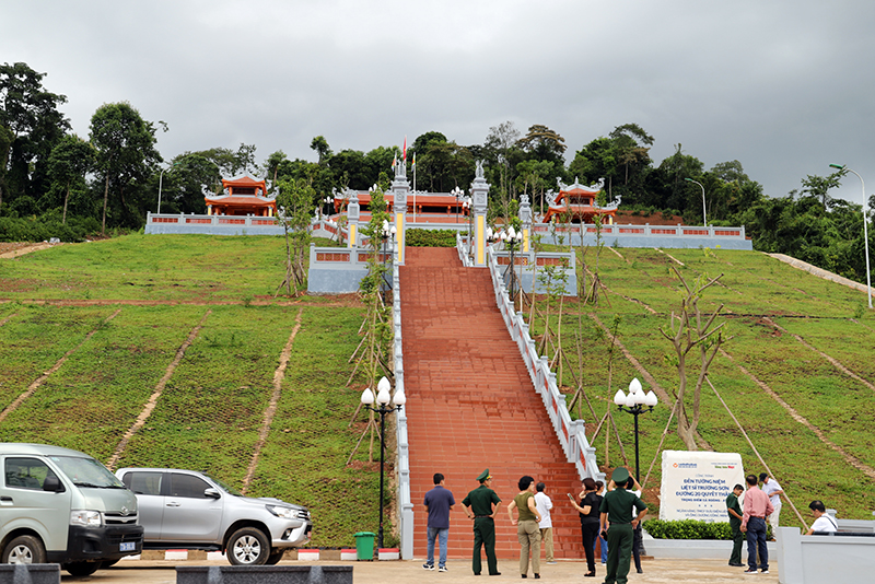 Tình đồng đội...