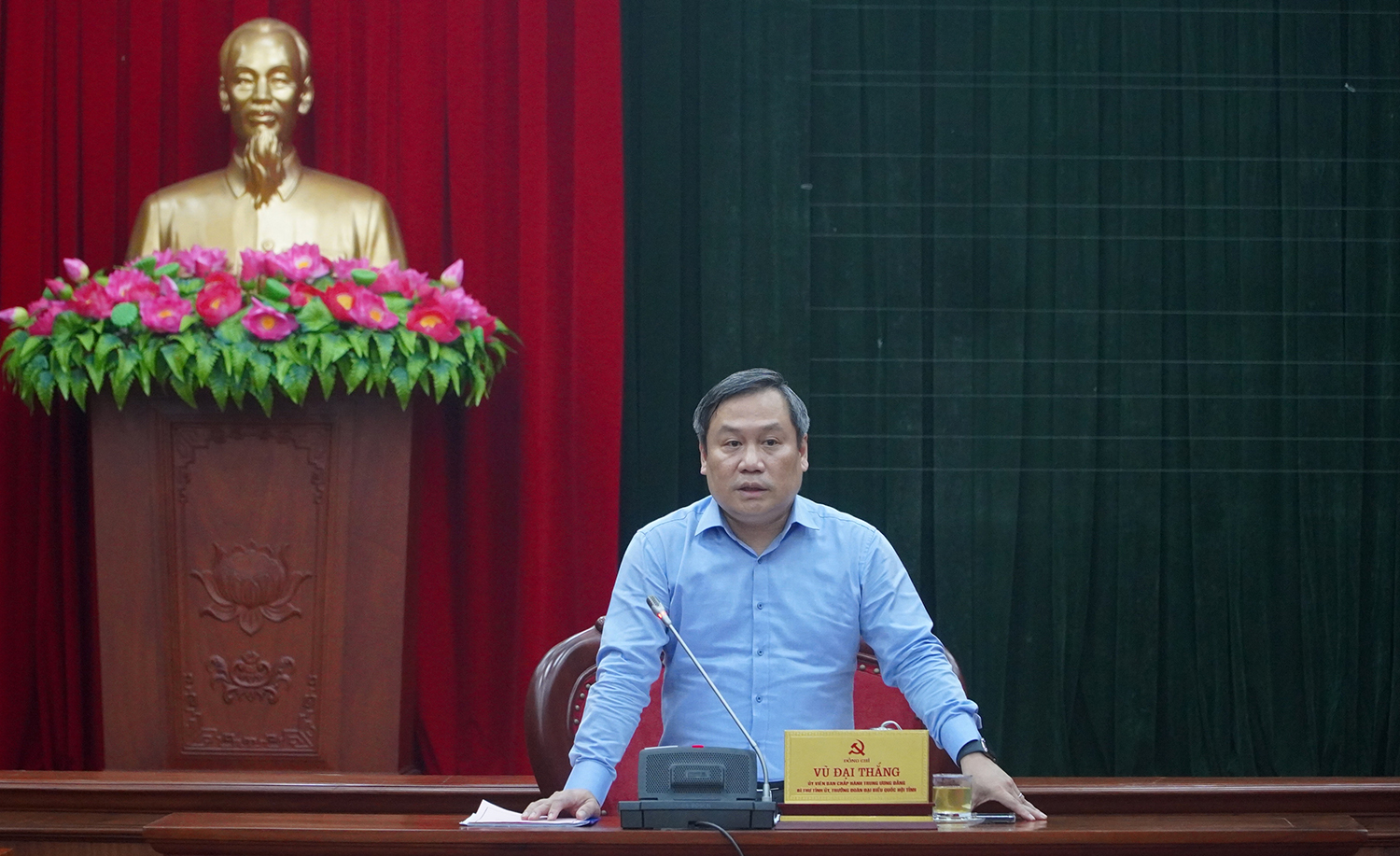 Tập trung các vấn đề trọng tâm, trọng điểm, nổi bật, đi vào thực chất