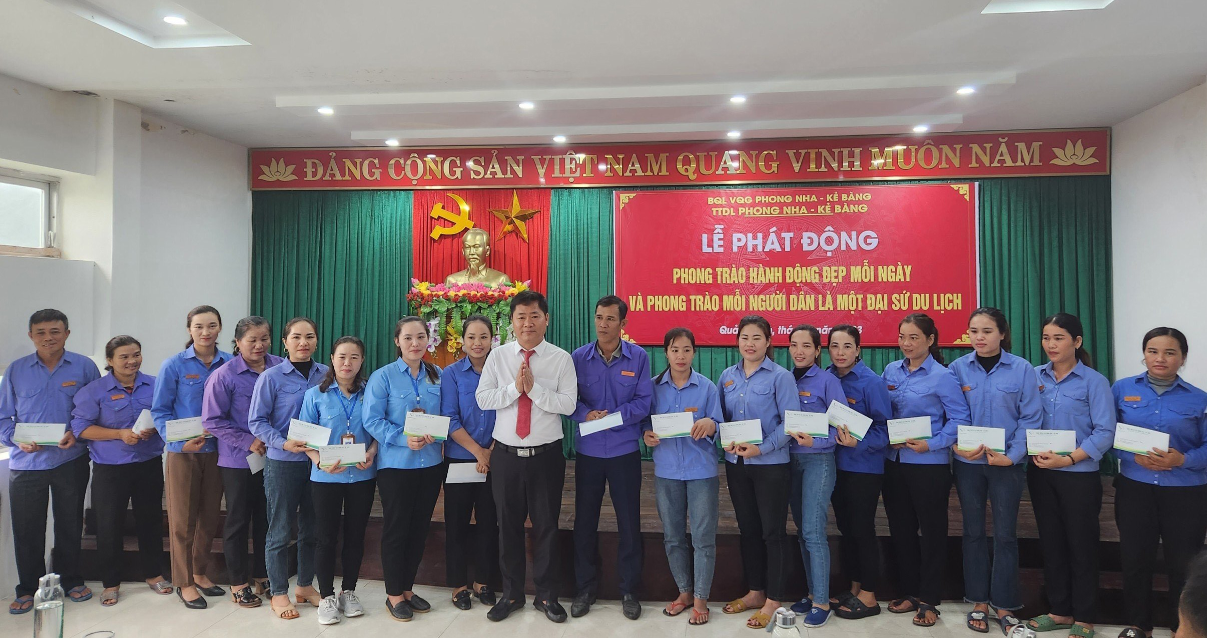Tuyên dương 17 cá nhân có "hành động đẹp mỗi ngày"