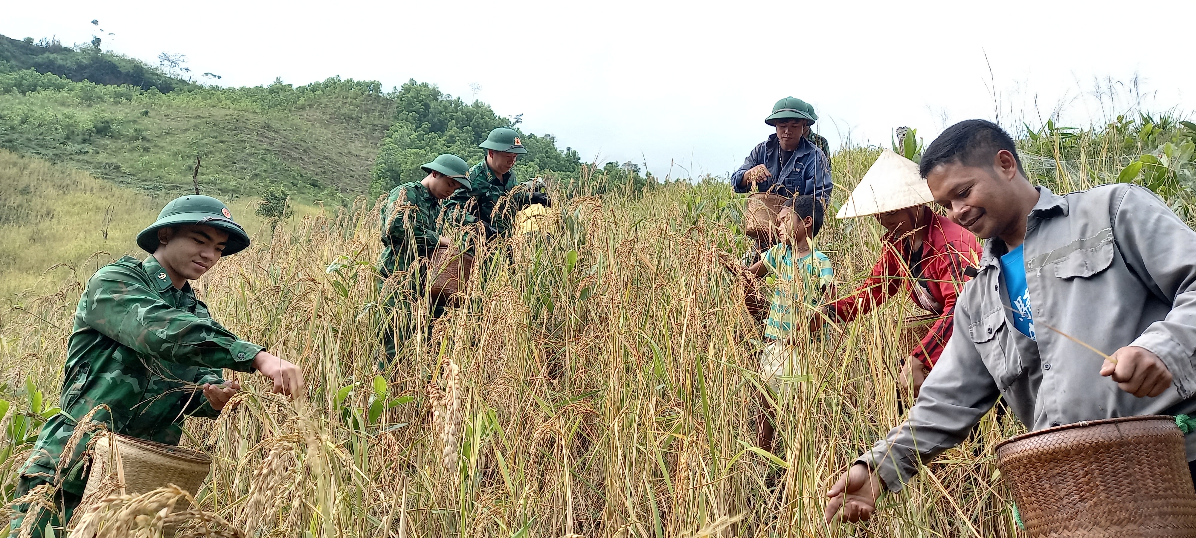 "Điểm tựa" vững chắc cho dân bản