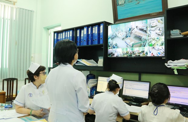 COVID-19 và các bệnh truyền nhiễm khác vẫn đang diễn biến phức tạp