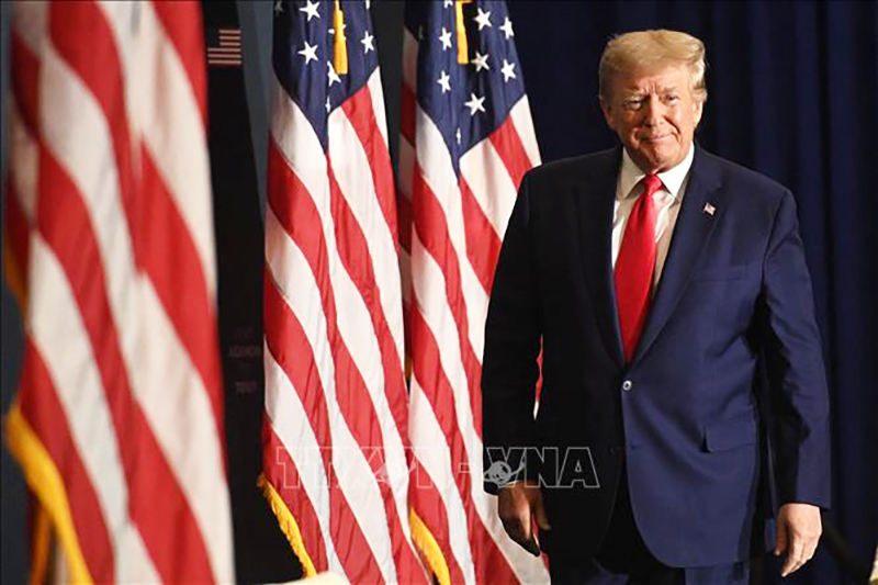 Cuộc đua "đông đúc" dọn đường chiến thắng cho ông Trump thành ứng viên đảng Cộng hòa?