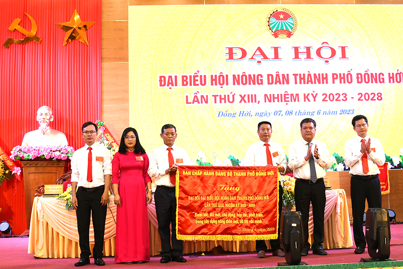 Đẩy mạnh hỗ trợ nông dân sản xuất, kinh doanh