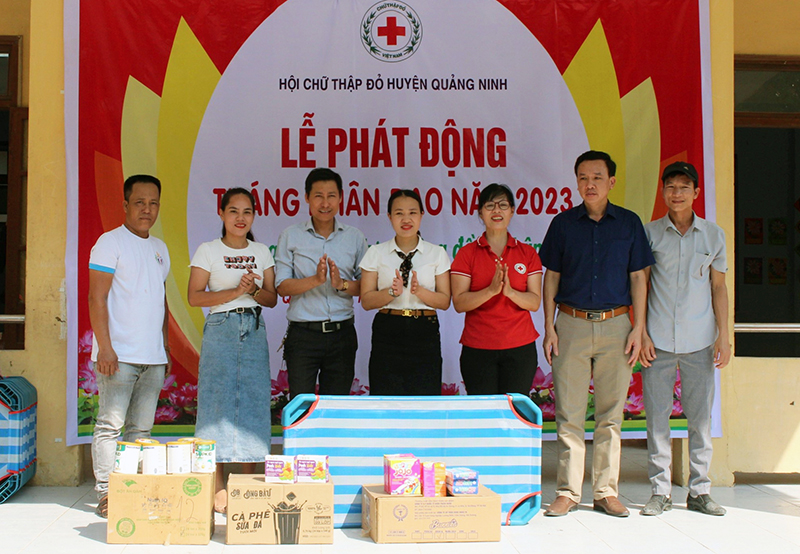 Dấu ấn Tháng Nhân đạo