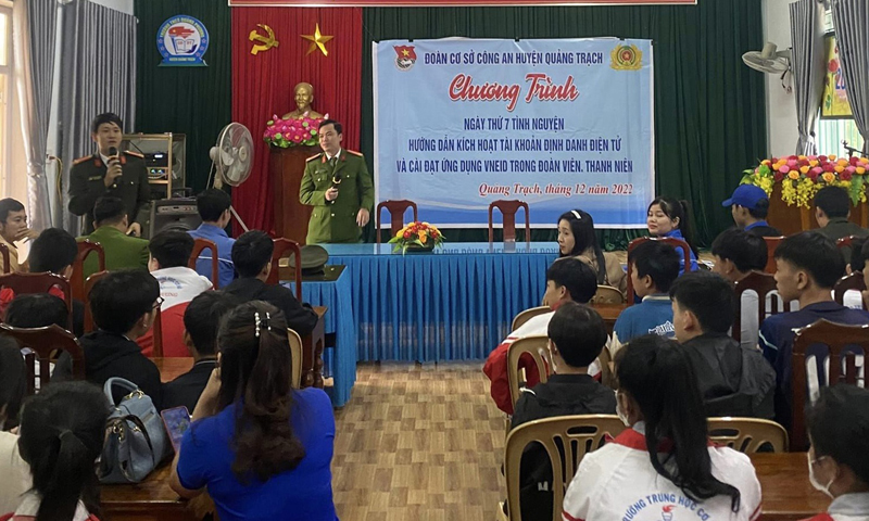 Phát triển ứng dụng dữ liệu về dân cư, định danh và xác thực điện tử, phục vụ chuyển đổi số