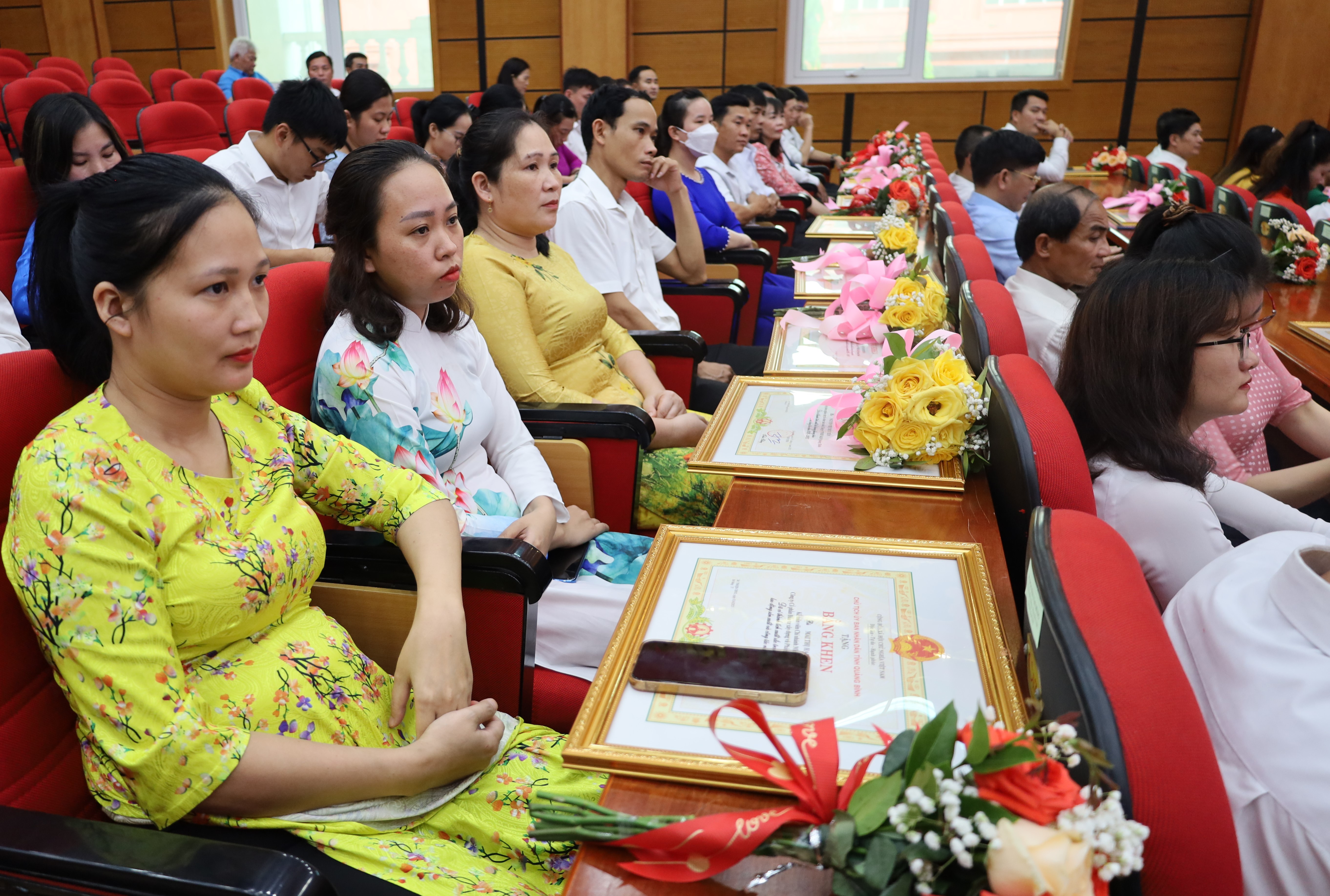 Phát huy tính tiên phong, gương mẫu của đoàn viên, người lao động
