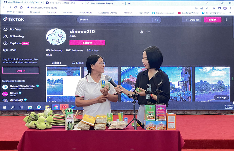 Học bán hàng qua livestream