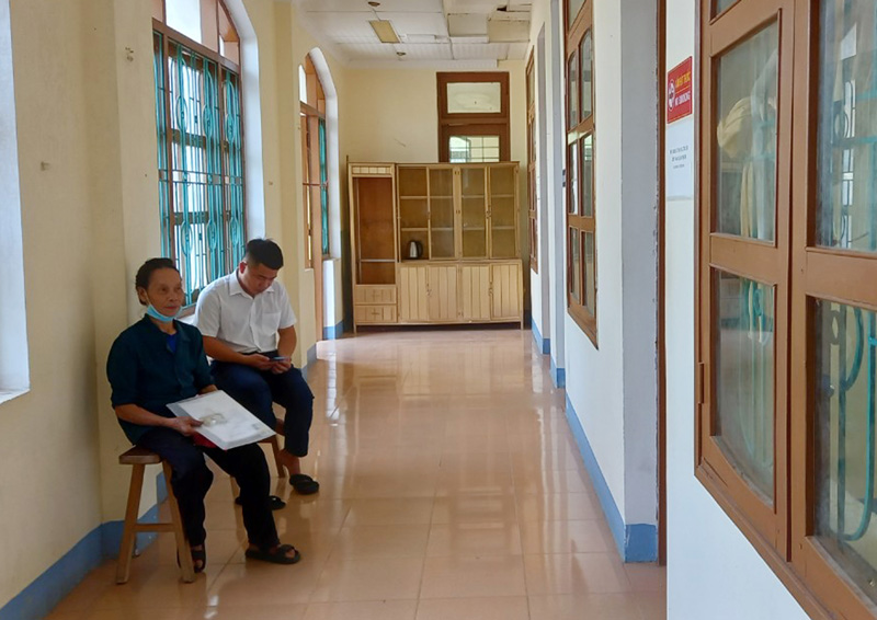 Hơn 4.000 giấy chứng nhận quyền sử dụng đất của dân bị "giữ" 10 năm