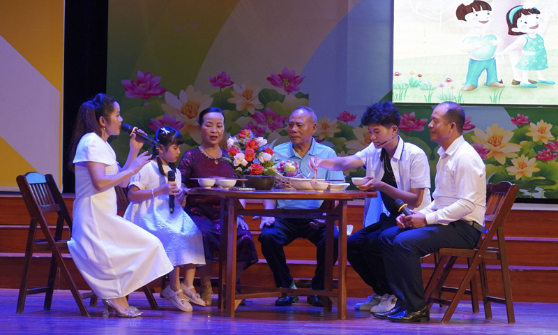 Thắp lên "ngọn lửa" yêu thương