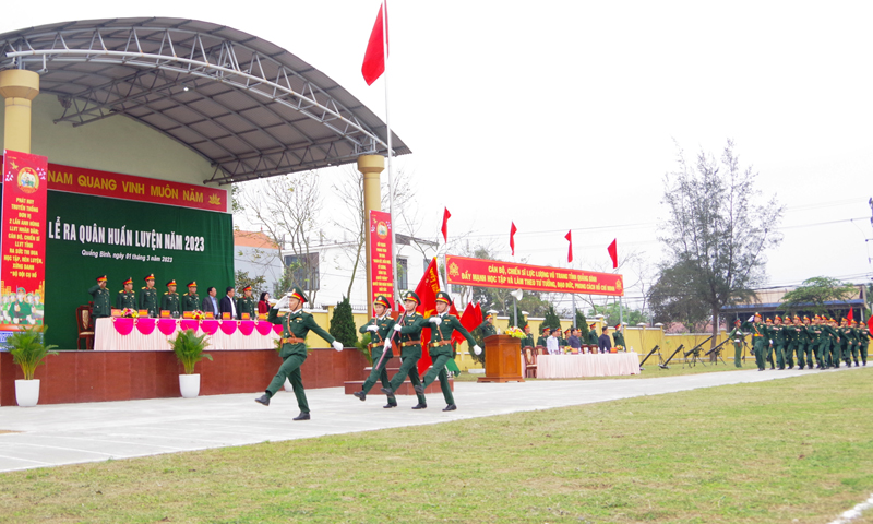Phát huy truyền thống, thực hiện thắng lợi nhiệm vụ quân sự, quốc phòng