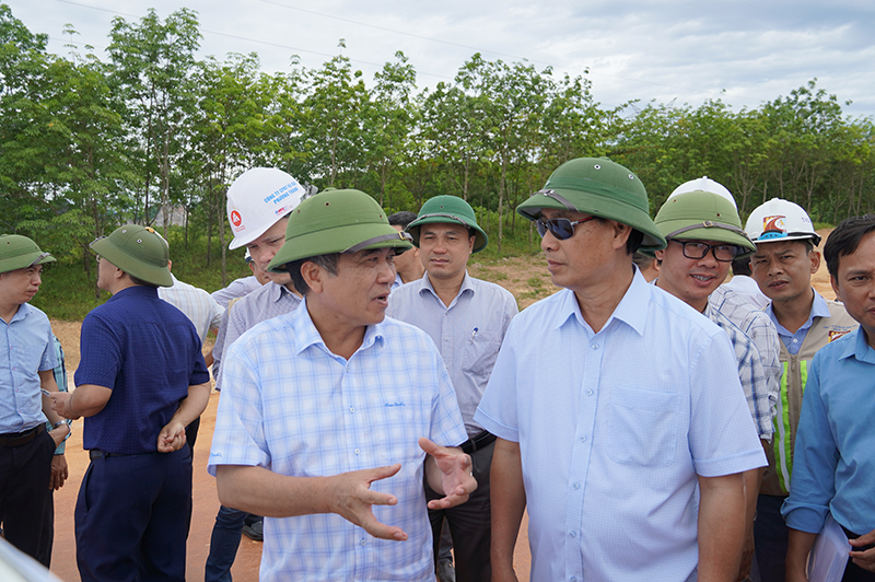 Xử lý vướng mắc về vật liệu xây dựng Dự án đường bộ cao tốc Bắc-Nam