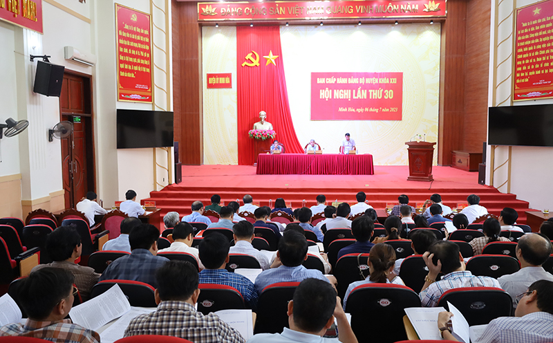 Minh Hóa: Thực hiện hiệu quả nhiệm vụ phát triển kinh tế-xã hội