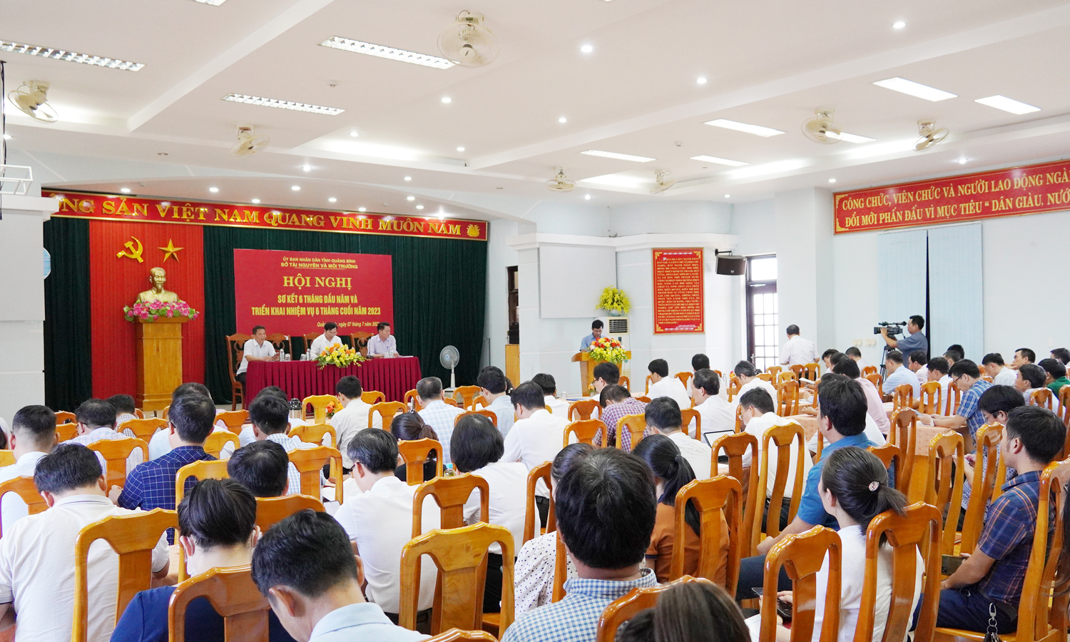 Tiếp tục nâng cao hiệu quả quản lý nhà nước lĩnh vực tài nguyên-môi trường