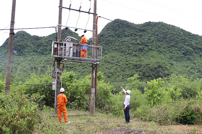 Điện lực Bố Trạch: Bảo đảm cấp điện cho phát triển kinh tế-xã hội