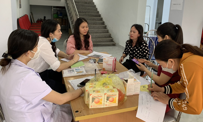 Nâng cao tiếng nói của phụ nữ và trẻ em gái