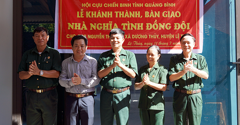 Bàn giao nhà "Nghĩa tình đồng đội" cho hội viên có hoàn cảnh đặc biệt khó khăn
