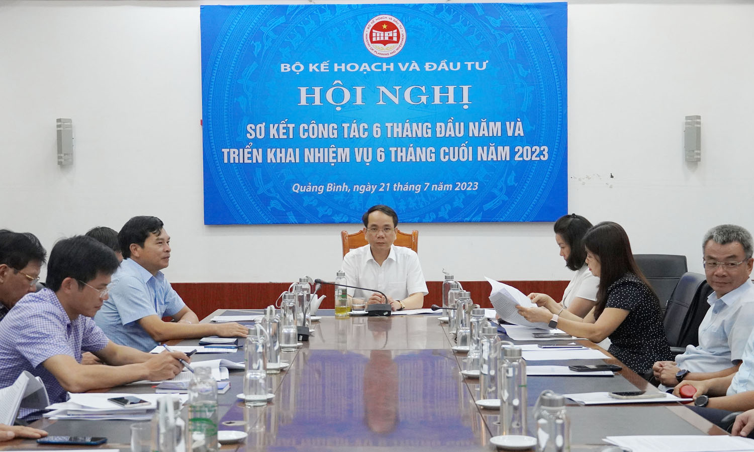 Tiếp tục tạo điều kiện thuận lợi cho doanh nghiệp, nhà đầu tư
