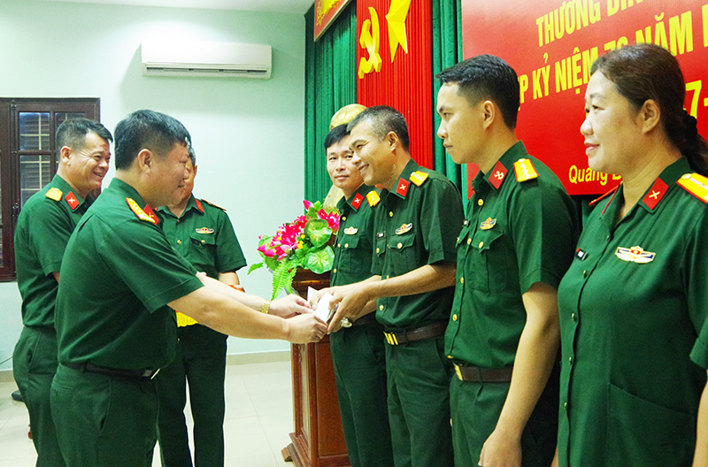 Bộ Chỉ huy Quân sự tỉnh: Gặp mặt thân mật thương binh, thân nhân liệt sỹ